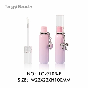 New round tube lip gloss tube with chain